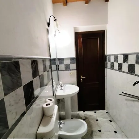 Quite Bed & Breakfast *